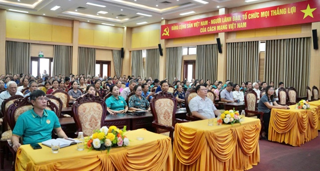 Hội Nông dân xã Hoài Đức tổ chức Hội nghị tuyên truyền tập trung tích tụ ruộng đất nông nghiệp để tổ chức sản xuất năm 2026.- Ảnh 3.