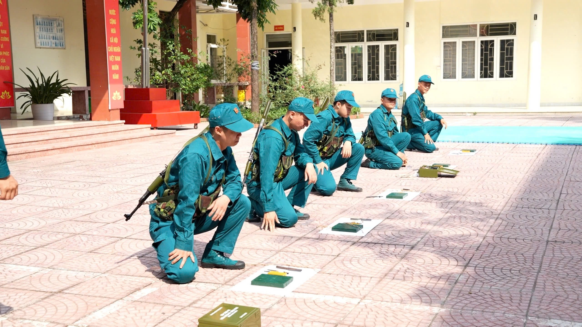 Công tác Giáo dục quốc phòng và an ninh xã Hoài Đức giai đoạn 2026 - 2030: Xây dựng "thế trận lòng dân" vững chắc từ cơ sở- Ảnh 3.