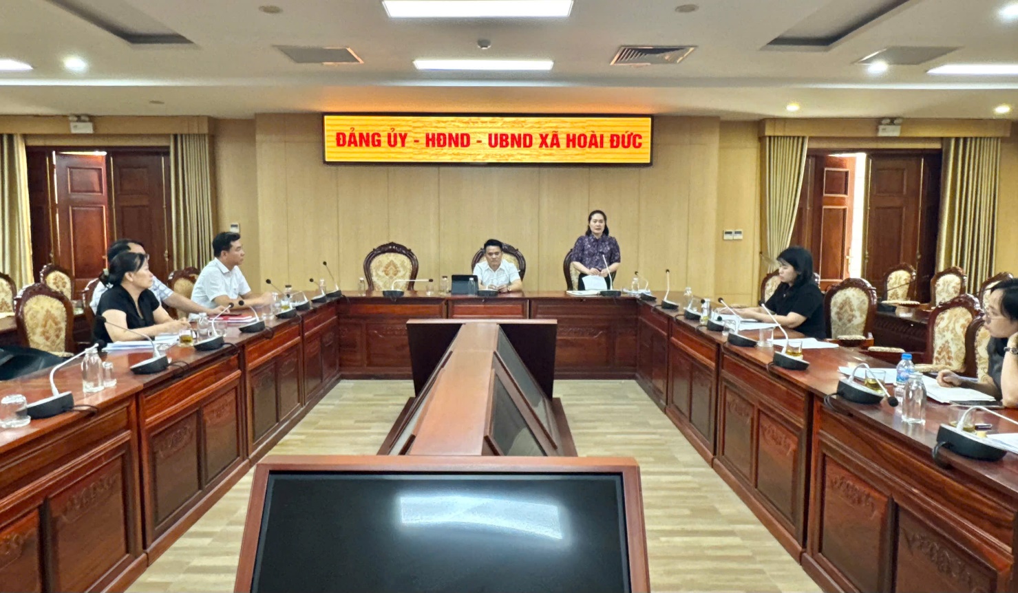 Ban Kinh tế - ngân sách xã Công bố Quyết định và triển khai kế hoạch giám sát về việc thực hành tiết kiệm, chống lãng phí trong lĩnh vực quản lý, sử dụng trụ sở công sau sắp xếp và xử lý tài sản công dôi dư trên điạ- Ảnh 1.