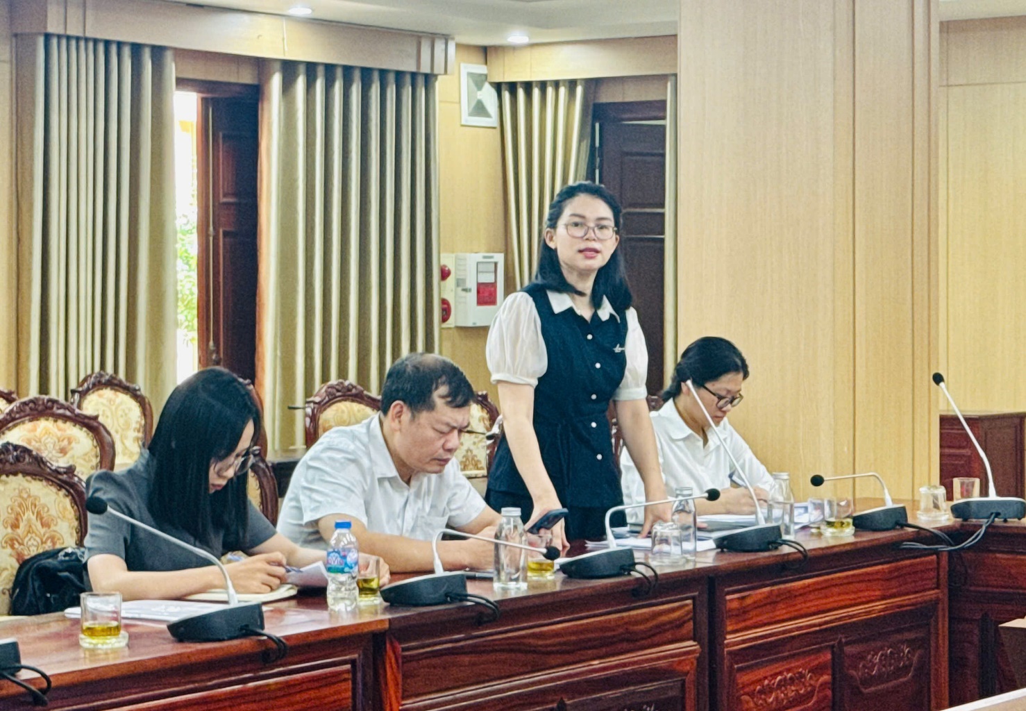 Ban Kinh tế - ngân sách xã Công bố Quyết định và triển khai kế hoạch giám sát về việc thực hành tiết kiệm, chống lãng phí trong lĩnh vực quản lý, sử dụng trụ sở công sau sắp xếp và xử lý tài sản công dôi dư trên điạ- Ảnh 2.