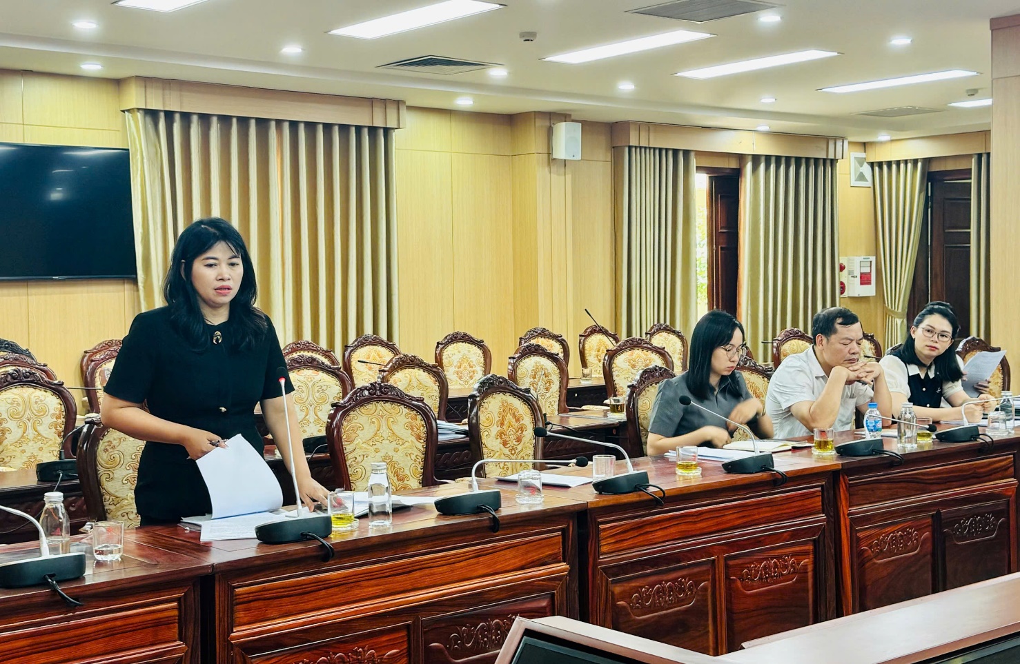 Ban Kinh tế - ngân sách xã Công bố Quyết định và triển khai kế hoạch giám sát về việc thực hành tiết kiệm, chống lãng phí trong lĩnh vực quản lý, sử dụng trụ sở công sau sắp xếp và xử lý tài sản công dôi dư trên điạ- Ảnh 5.