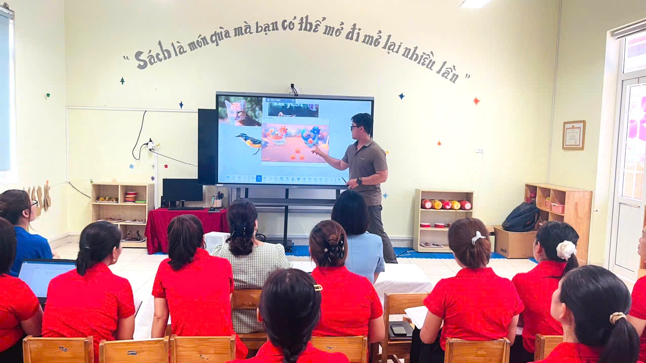 C:\Users\Hieu Pho\Downloads\z7920981377616_6d69dd2837d04b80fbda58503790743e.jpg