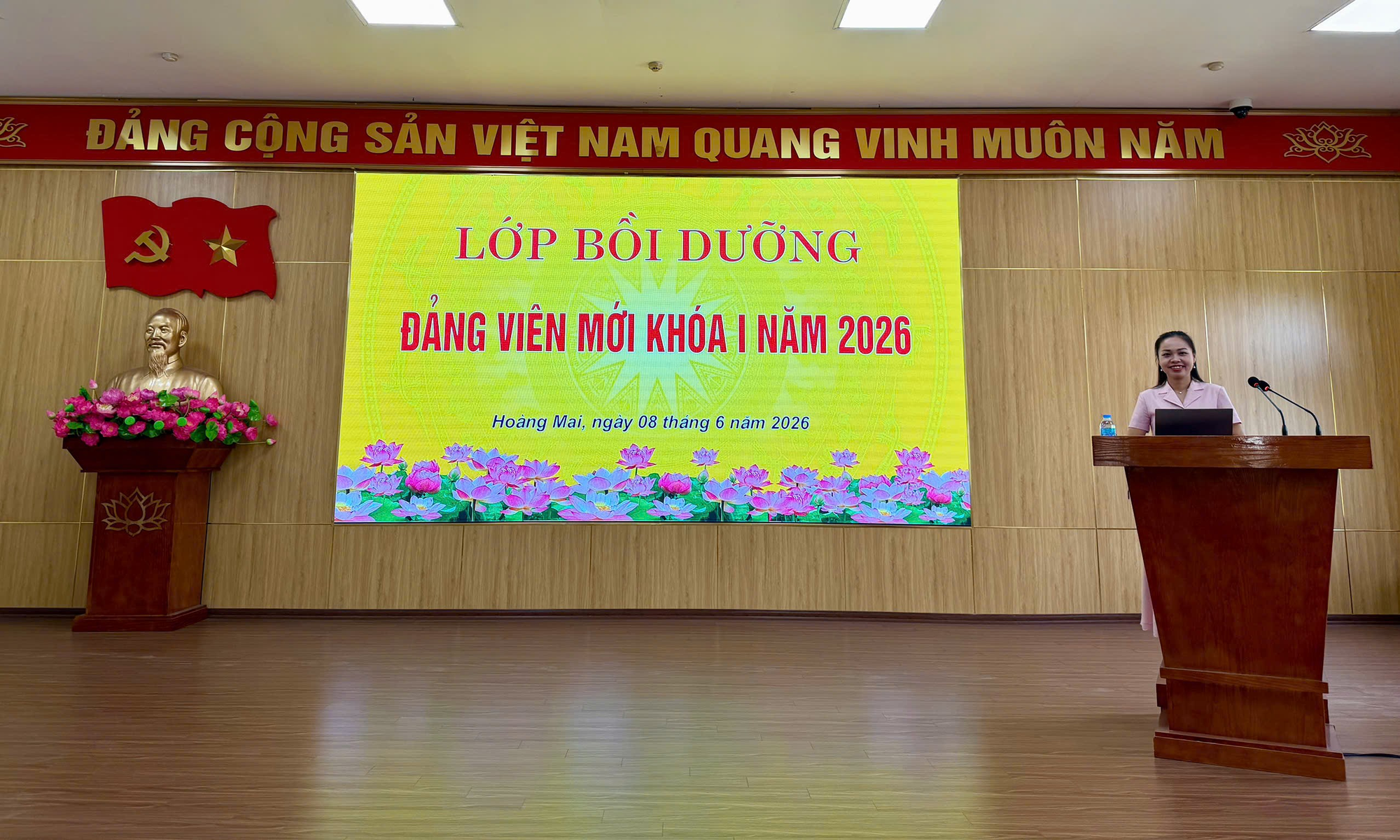 KHAI GIẢNG LỚP BỒI DƯỠNG ĐẢNG VIÊN MỚI KHÓA I NĂM 2026- Ảnh 1.