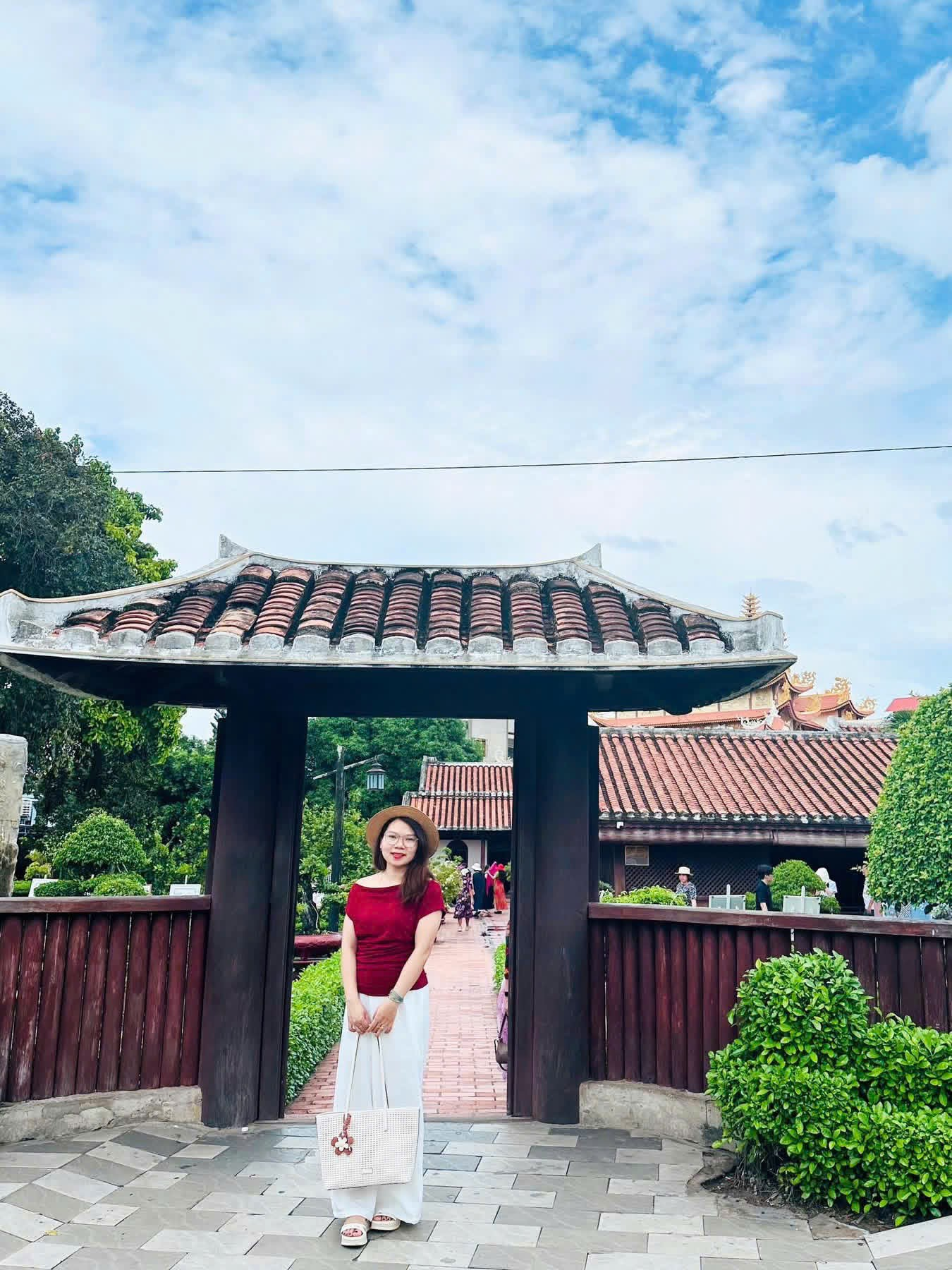 Công đoàn trường THCS Thịnh Liệt tổ chức tham quan, học tập truyền thống tại khu di tích trường Dục Thanh- Ảnh 3.