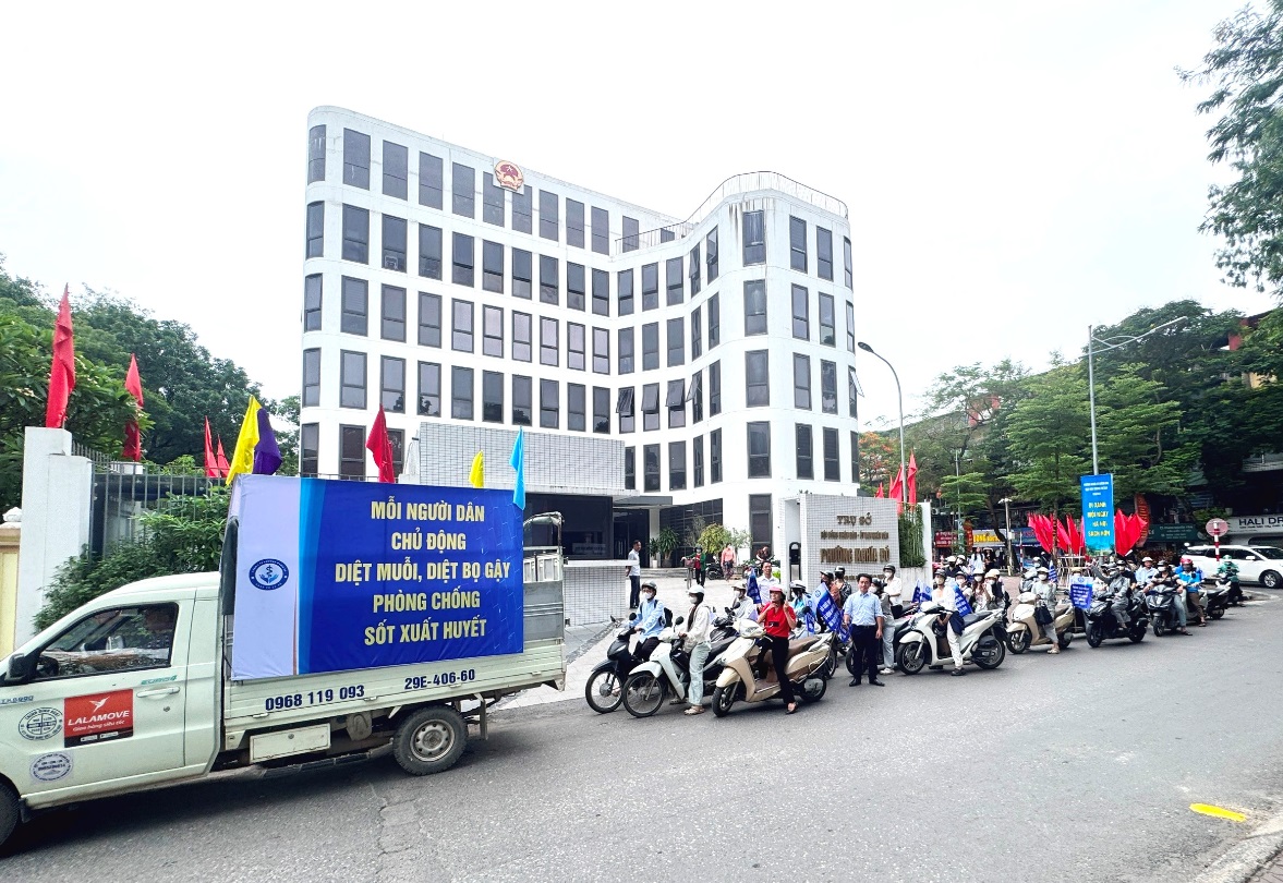 Sôi nổi các hoạt động hưởng ứng Ngày ASEAN phòng, chống sốt xuất huyết lần thứ 16- Ảnh 4.