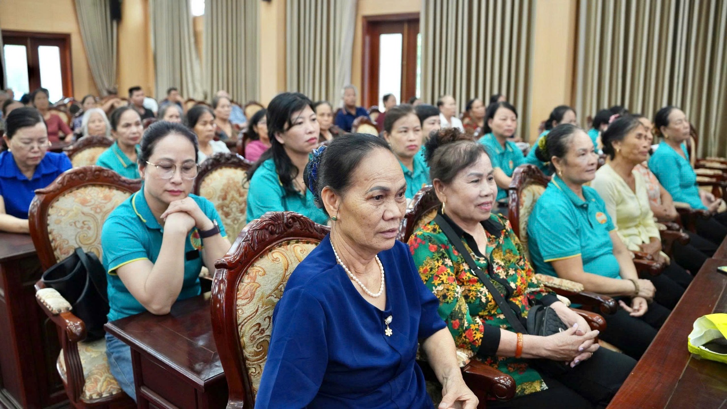 Hội Nông dân xã Hoài Đức tổ chức Hội nghị tuyên truyền tập trung tích tụ ruộng đất nông nghiệp để tổ chức sản xuất năm 2026.- Ảnh 5.