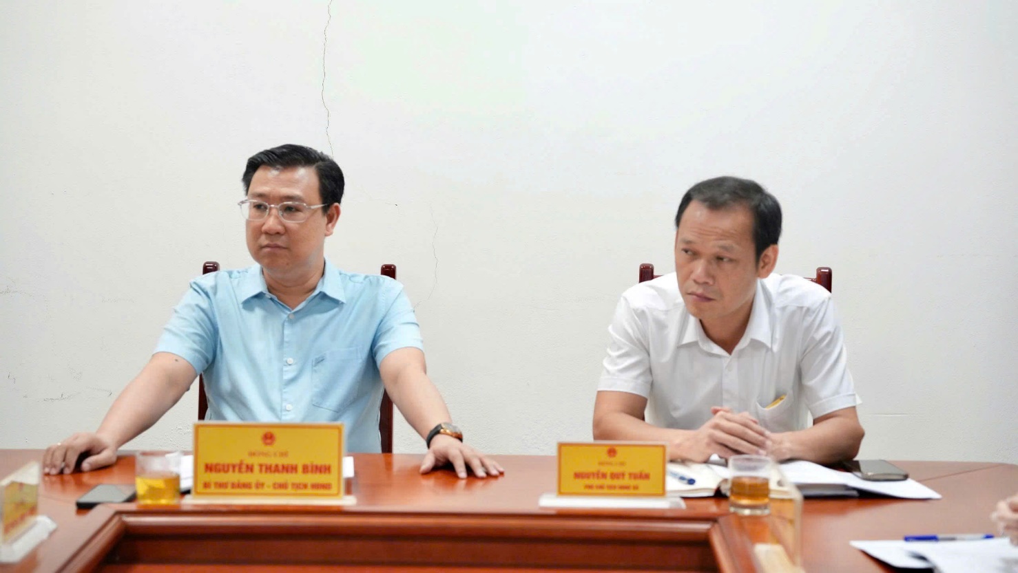Đồng chí Nguyễn Thanh Bình - Bí thư Đảng ủy, Chủ tịch HĐND xã tiếp công dân định kỳ tháng 6- Ảnh 1.