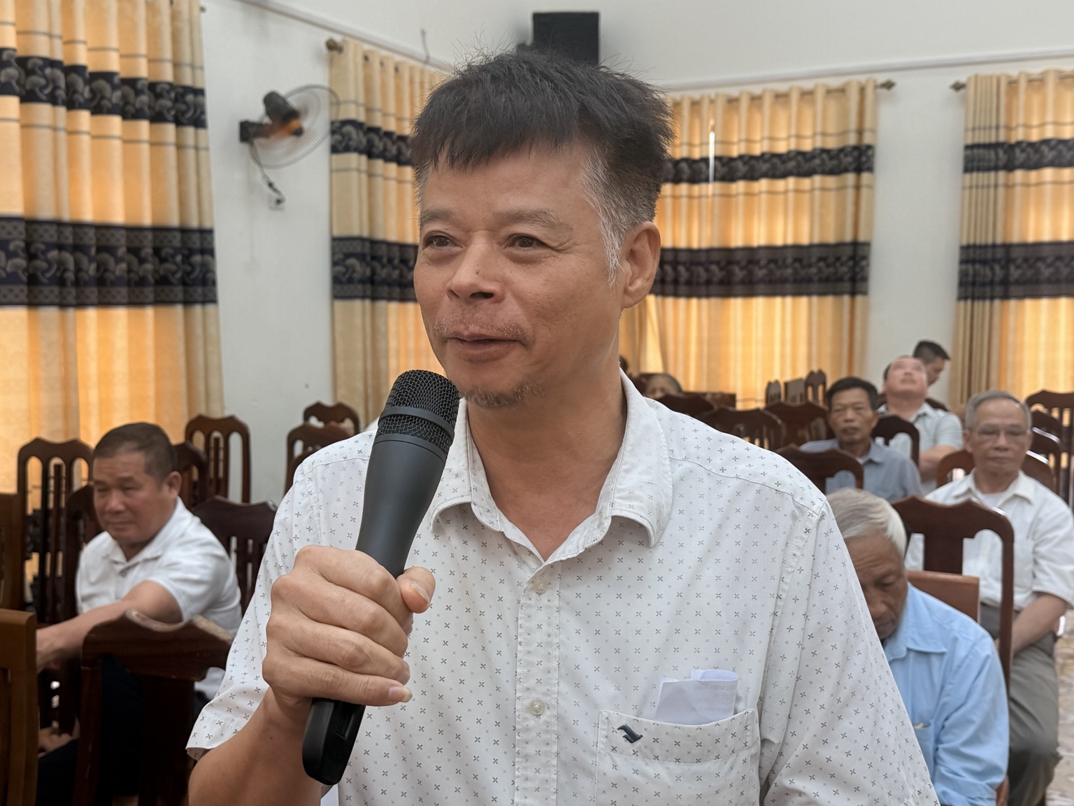 Đơn vị bầu cử số 7 HĐND xã tiếp xúc cử tri trước kỳ họp thường lệ giữa năm 2026- Ảnh 2.