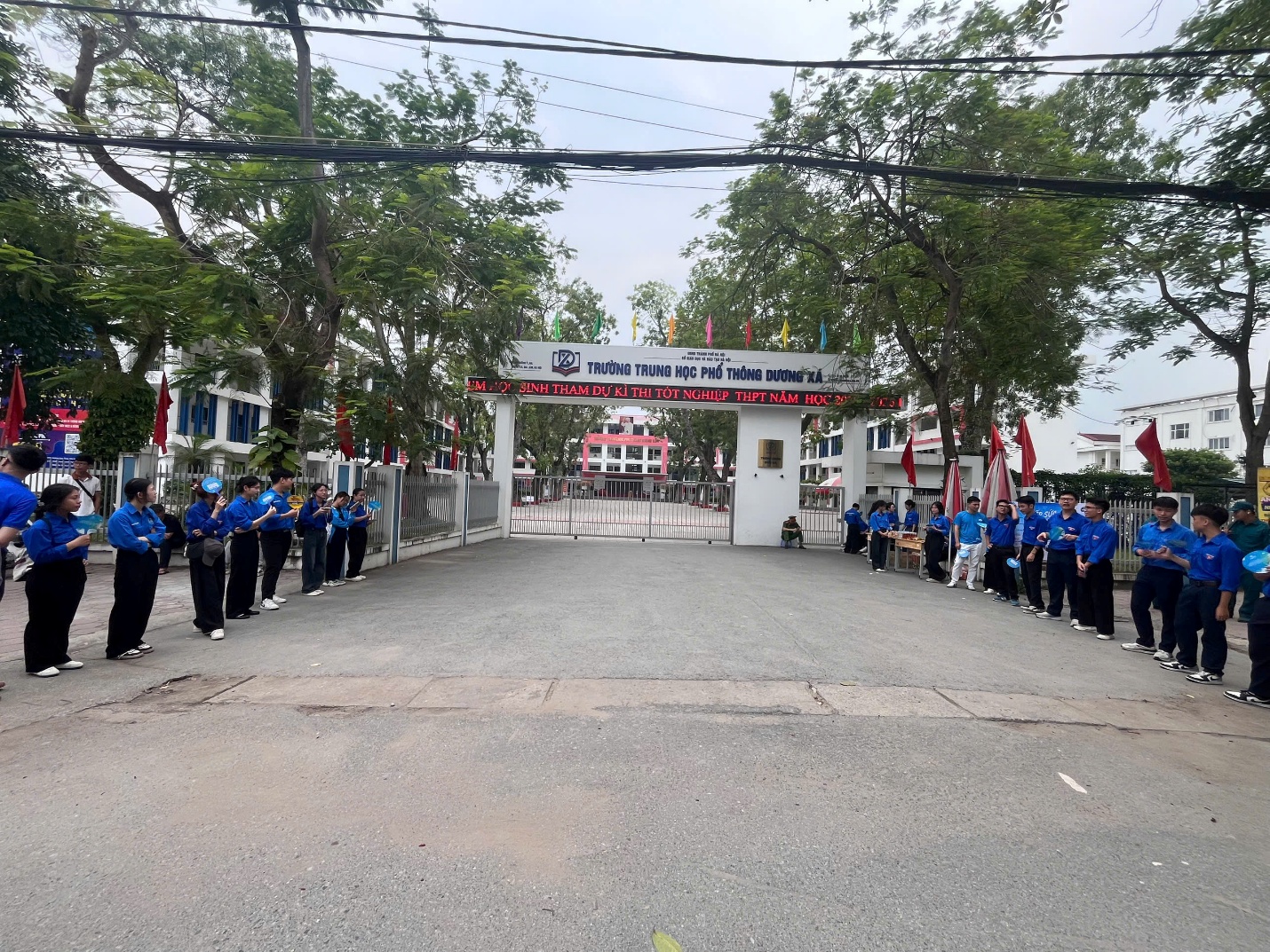 Xã Gia Lâm bảo đảm an toàn, nghiêm túc trong ngày thi đầu tiên Kỳ thi tốt nghiệp Trung học phổ thông năm 2026- Ảnh 1.