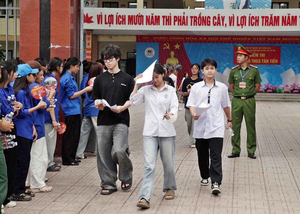 Phản ánh ngày thi tốt nghiệp THPT năm 2026 trên địa bàn xã Xuân Mai- Ảnh 3.