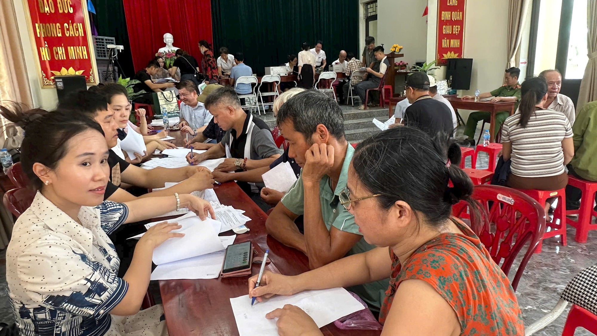 Xã Thường Tín chi trả cho 165 hộ liên quan đến Khu đô thị thể thao Quốc tế Hà Nội- Ảnh 2.