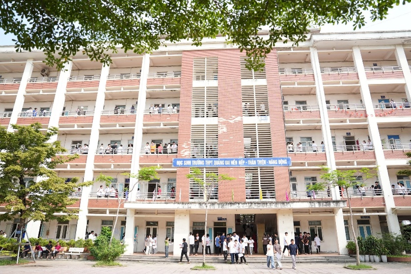 Kỳ thi tốt nghiệp THPT năm 2026 tại điểm thi THPT Quảng Oai- Ảnh 1.