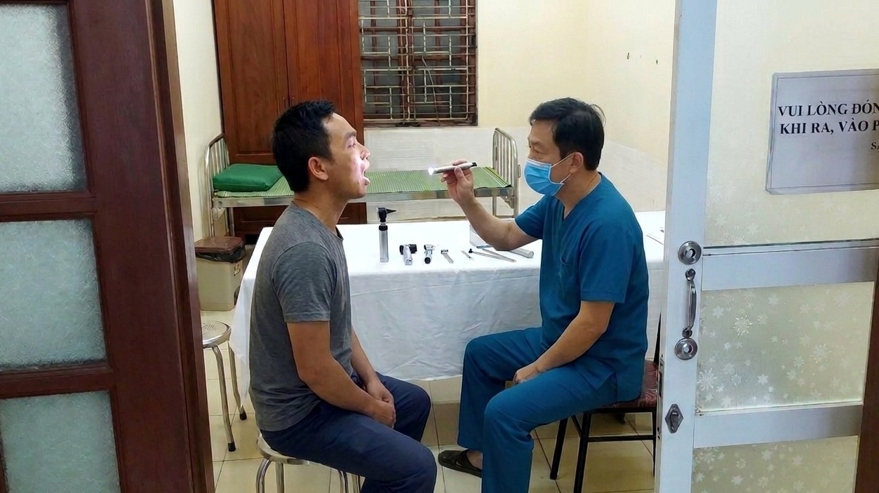 Hoài Đức tổ chức khám sức khỏe cho 70 sĩ quan, quân nhân dự bị chuẩn bị cho công tác huấn luyện- Ảnh 2.