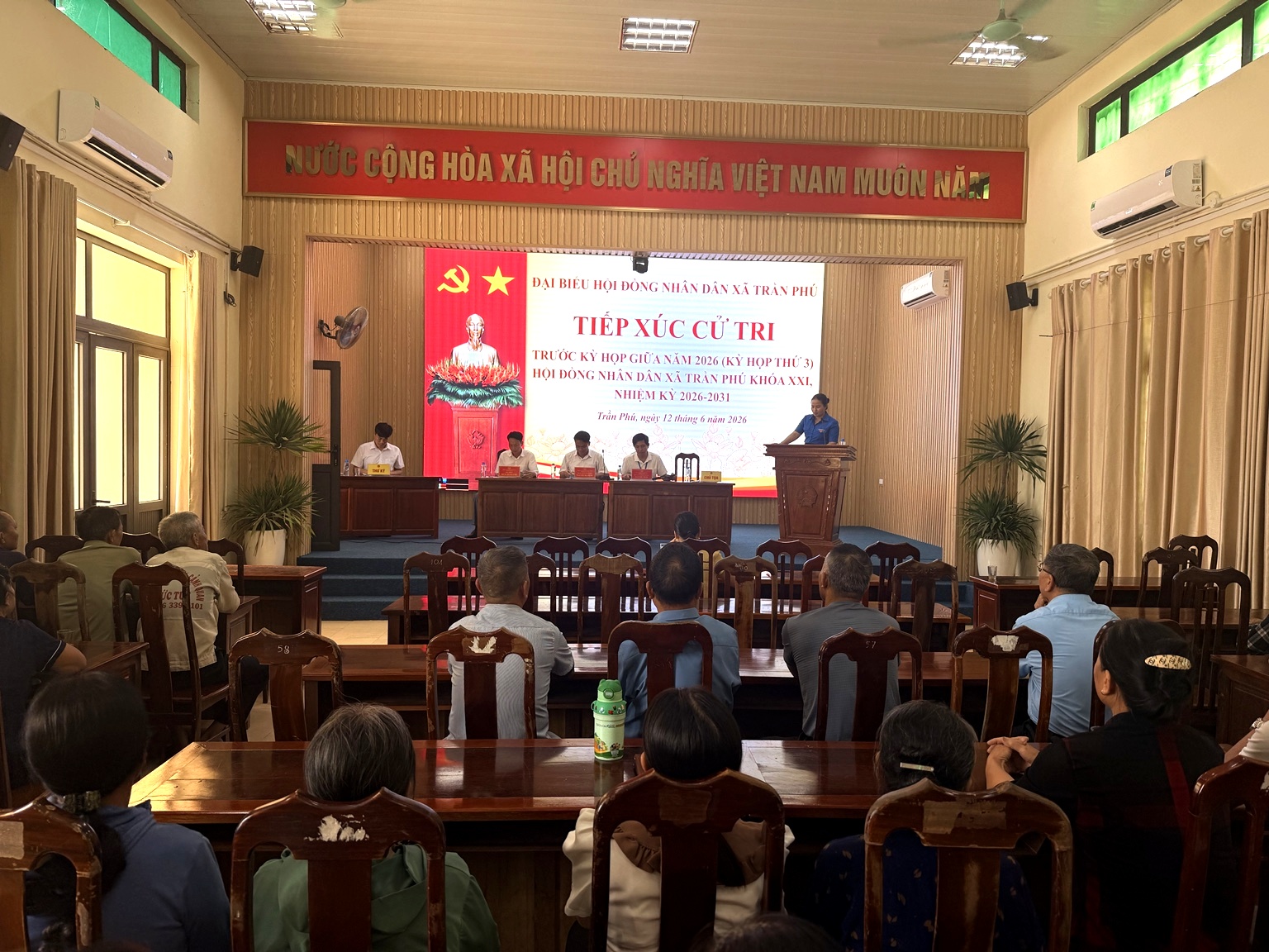 CỬ TRI THÔN KHÔN DUY KIẾN NGHỊ NHIỀU NỘI DUNG LIÊN QUAN ĐẾN DÂN SINH VÀ PHÁT TRIỂN SẢN XUẤT- Ảnh 1.