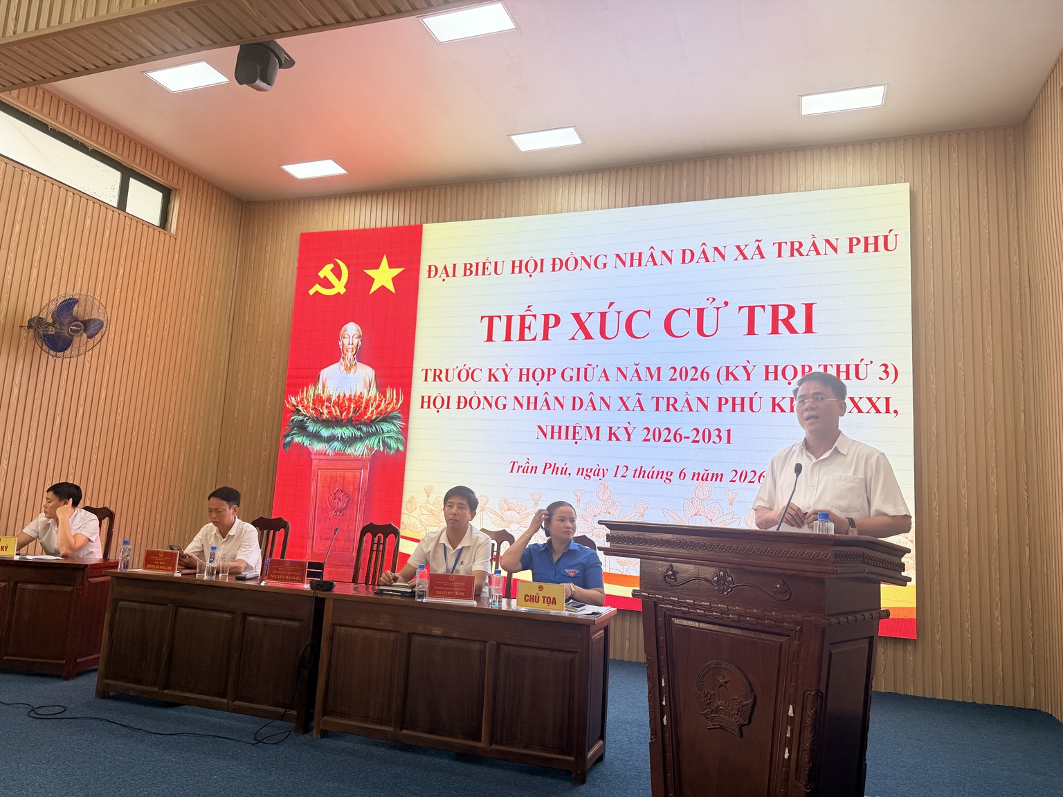 CỬ TRI THÔN KHÔN DUY KIẾN NGHỊ NHIỀU NỘI DUNG LIÊN QUAN ĐẾN DÂN SINH VÀ PHÁT TRIỂN SẢN XUẤT- Ảnh 4.