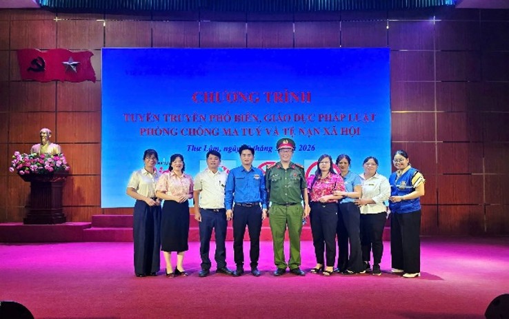 UBND XÃ THƯ LÂM TỔ CHỨC TUYÊN TRUYỀN 
PHÒNG, CHỐNG MA TÚY VÀ TỆ NẠN XÃ HỘI CHO HỌC SINH, SINH VIÊN
- Ảnh 1.