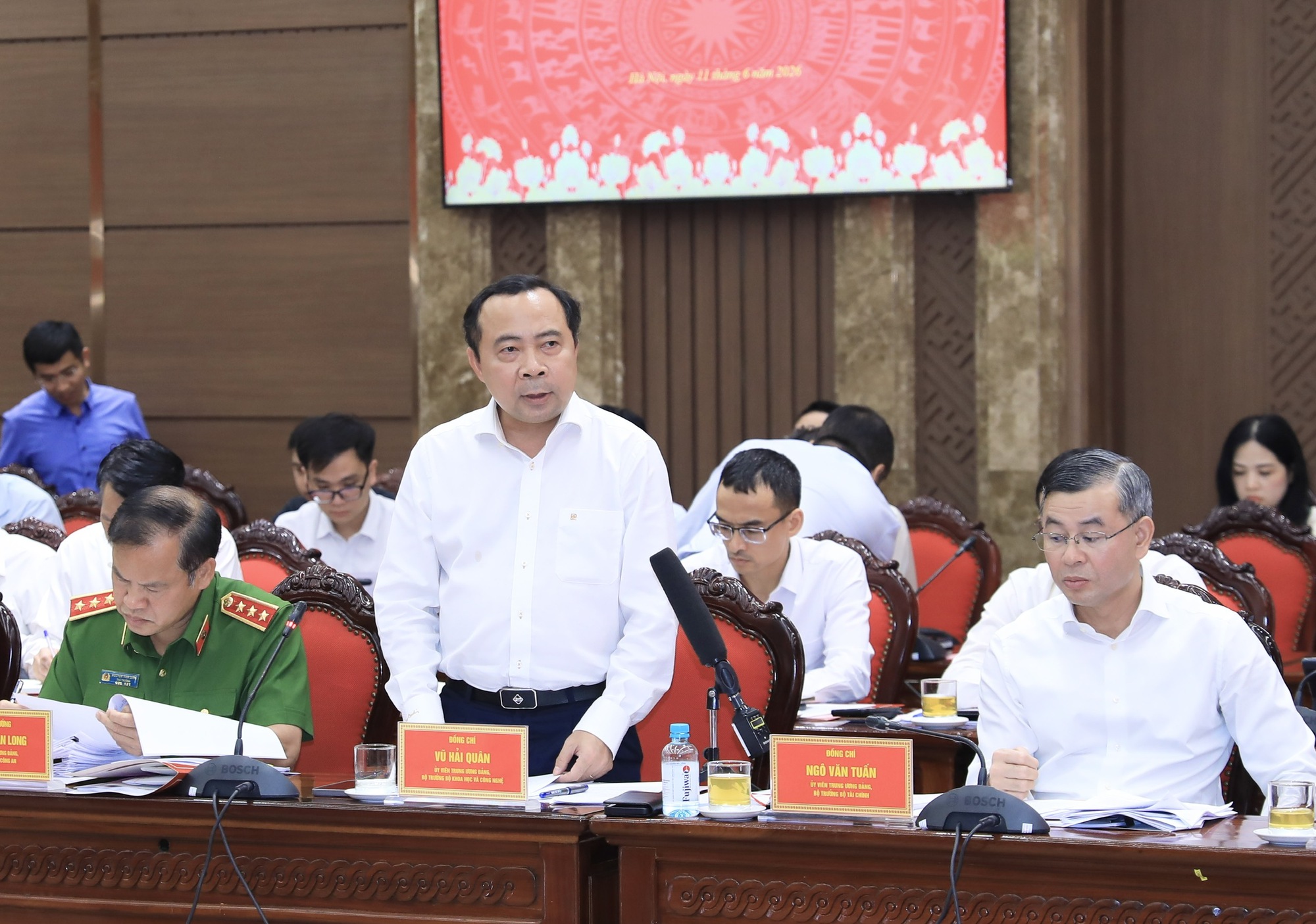 Đề xuất mô hình đầu tư 40-40-20 cho các dự án khoa học, công nghệ và đổi mới sáng tạo tại Hà Nội- Ảnh 2.