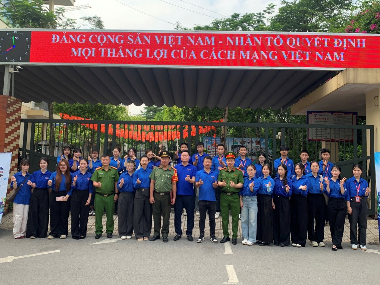 Tuổi trẻ phường Yên Sở: Tiếp sức mùa thi, đồng hành cùng những ước mơ- Ảnh 8.