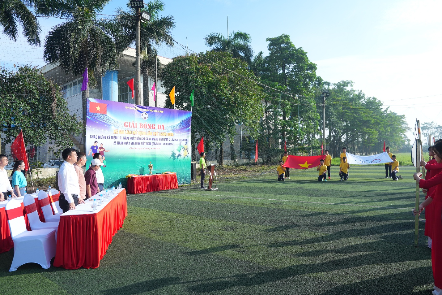 Xã Gia Lâm khai mạc Giải bóng đá mở rộng lần thứ I năm 2026- Ảnh 1.
