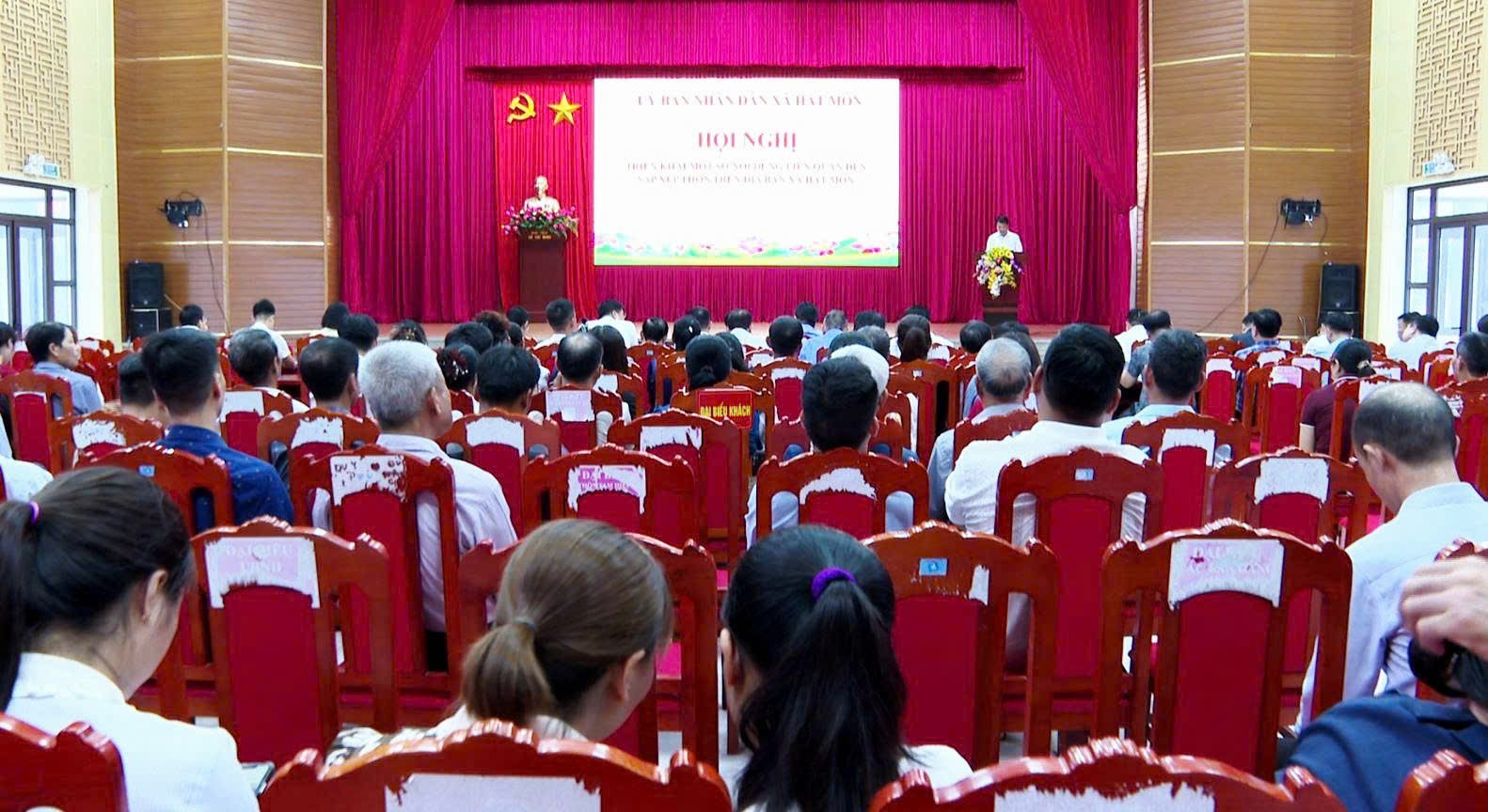 Xã Hát Môn triển khai một số nhiệm liên quan đến sắp xếp thôn trên địa bàn- Ảnh 1.