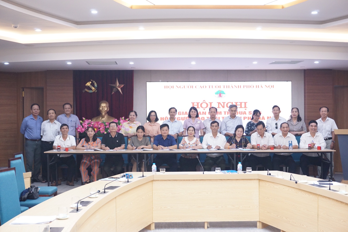 Hội Người cao tuổi Cụm thi đua số V thành phố Hà Nội tổ chức hội nghị giao ban quý II năm 2026 tại xã Gia Lâm- Ảnh 4.