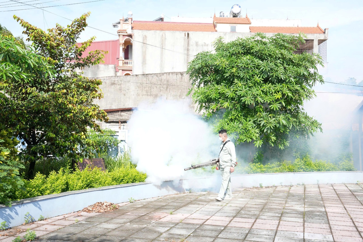 A person holding a foggy smoke  AI-generated content may be incorrect.