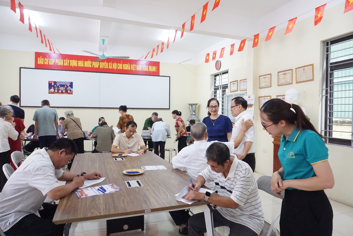 Xã Gia Lâm tổ chức lấy ý kiến Nhân dân về Đề án thành lập, sắp xếp thôn, tổ dân phố trên địa bàn- Ảnh 7.