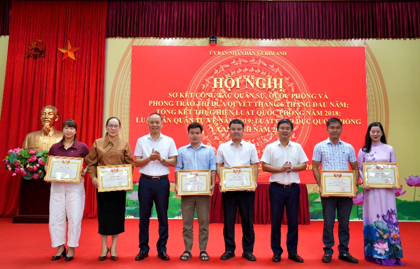 XÃ KIM ANH TỔ CHỨC HỘI NGHỊ SƠ KẾT CÔNG TÁC QUÂN SỰ, QUỐC PHÒNG 6 THÁNG ĐẦU NĂM 2026; TỔNG KẾT THỰC HIỆN LUẬT QUỐC PHÒNG NĂM 2018, LUẬT DÂN QUÂN TỰ VỆ NĂM 2019 VÀ LUẬT GIÁO DỤC QUỐC PHÒNG VÀ AN NINH NĂM 2013.- Ảnh 2.