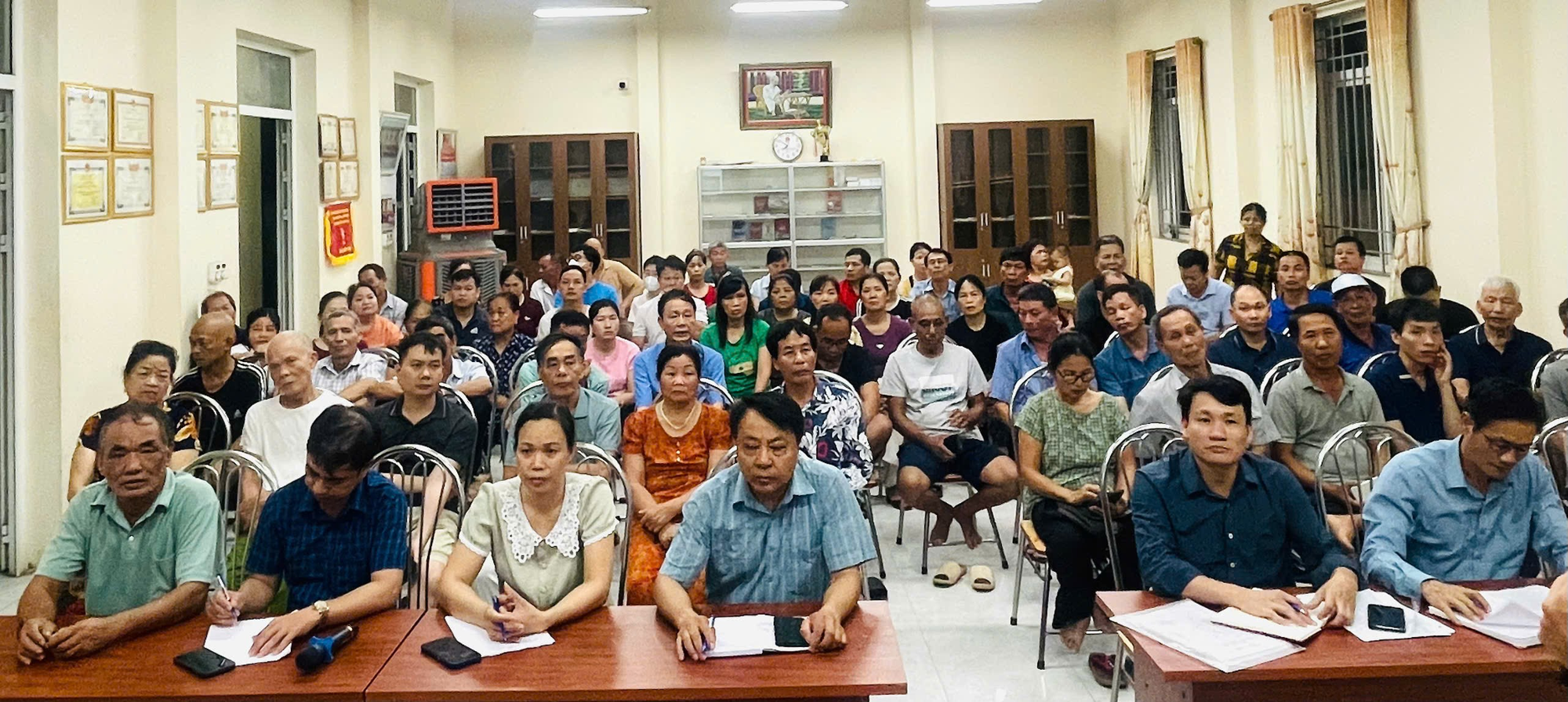 Hội nghị tuyên truyền, tiếp nhận ý kiến về phương án bồi thường, hỗ trợ, tái định cư dự án đầu tư xây dựng Đường Tây Thăng Long- Ảnh 1.