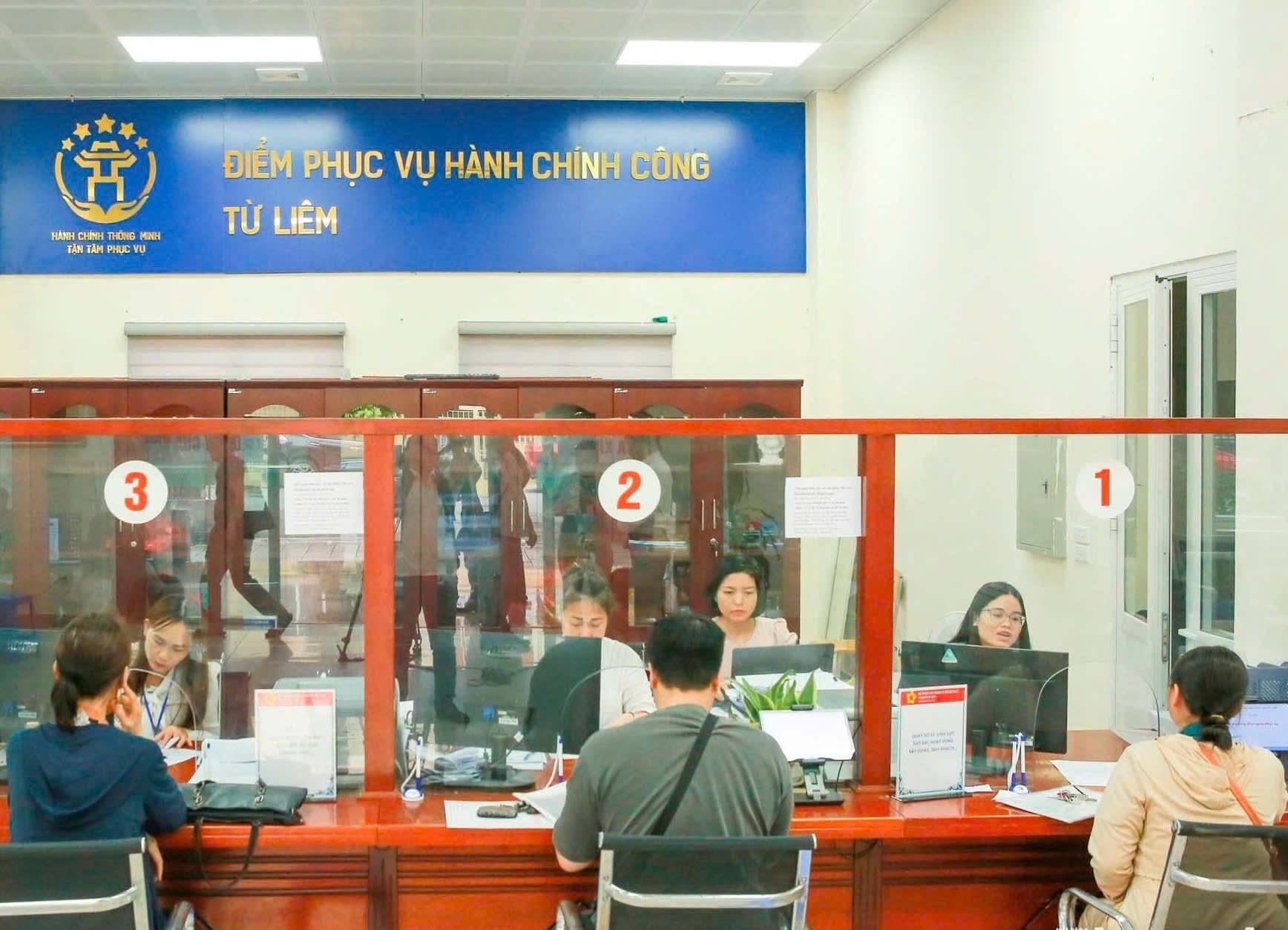 Chính quyền địa phương hai cấp: Dấu ấn từ vận hành bộ máy thông suốt, sát dân ở cơ sở- Ảnh 2.