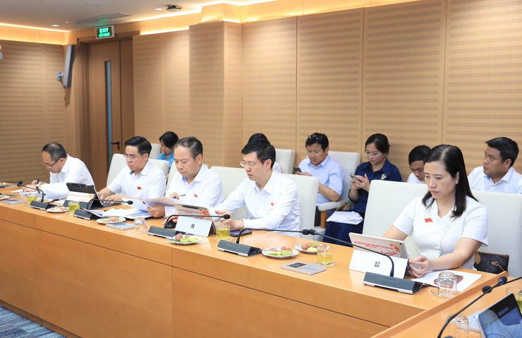 Nhiều đề xuất nhằm nâng cao tính khả thi của các nghị quyết triển khai Luật Thủ đô- Ảnh 5.