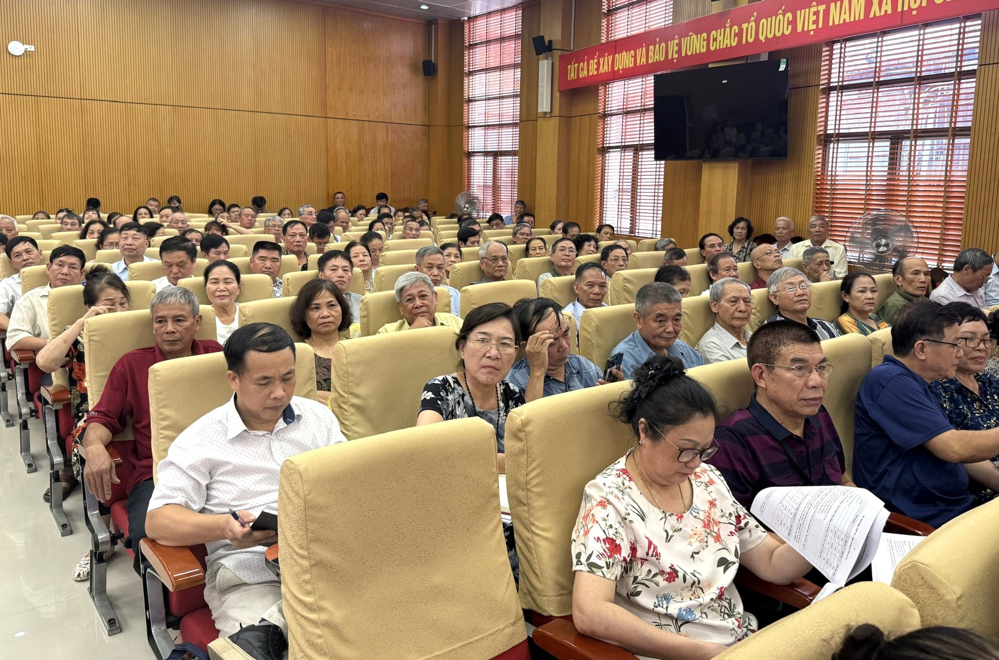 Phường Bạch Mai triển khai sắp xếp tổ dân phố với tinh thần trách nhiệm cao nhất- Ảnh 1.