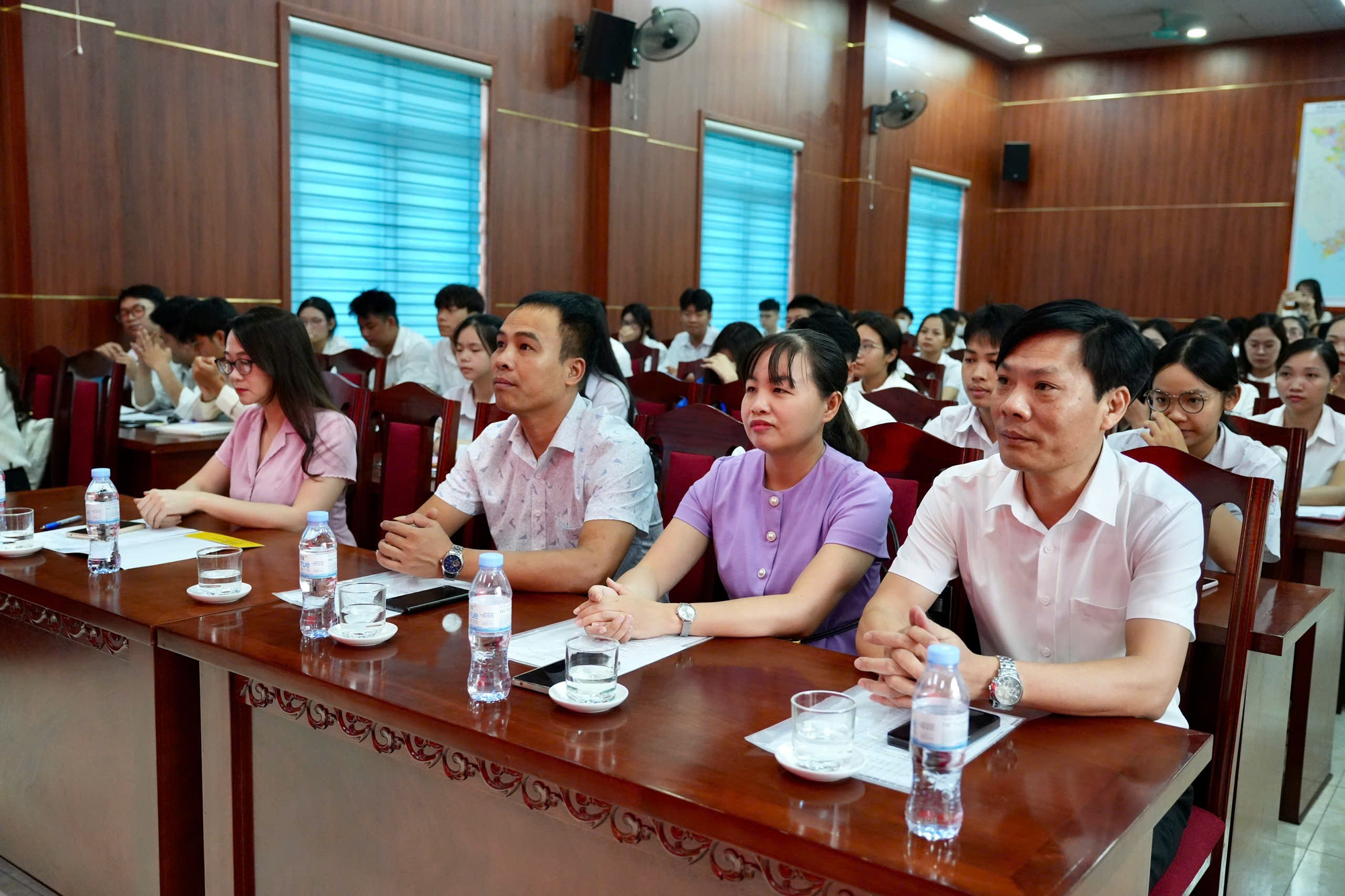 95 học viên tham dự lớp Bồi dưỡng nhận thức về Đảng Khóa II-2026- Ảnh 2.