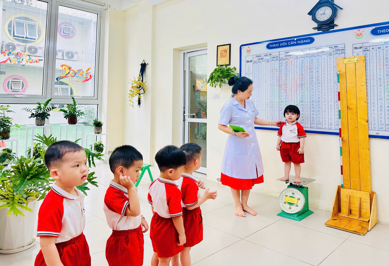 CÂN ĐO HÈ THÁNG 6: MỖI CHỈ SỐ LÀ MỘT BƯỚC TRƯỞNG THÀNH CỦA CON- Ảnh 1.