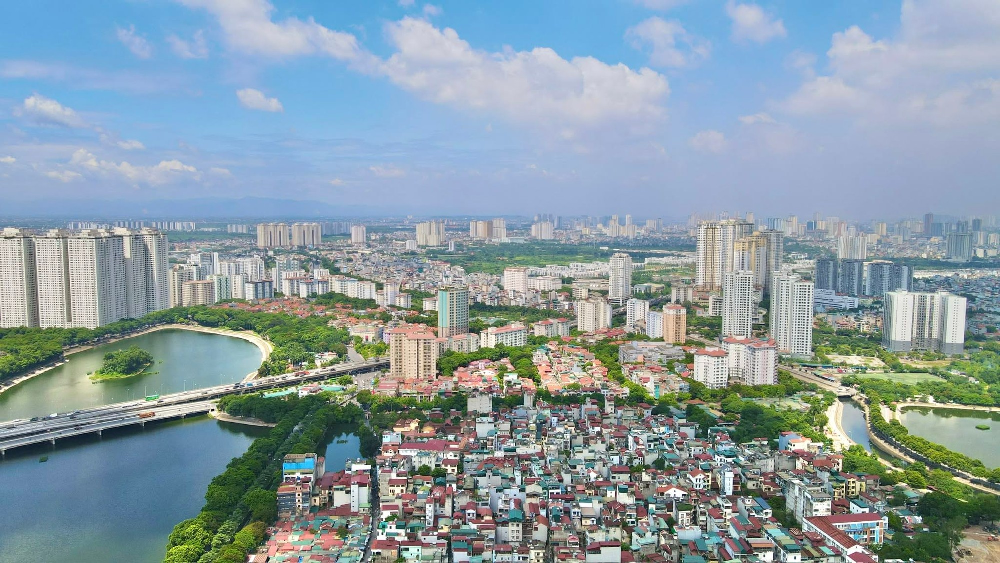 Luật Thủ đô năm 2026: Tạo nền tảng pháp lý cho giai đoạn phát triển mới của Hà Nội- Ảnh 1.