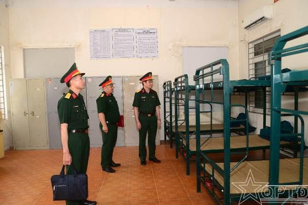 KIỂM TRA KẾT QUẢ THỰC HIỆN NHIỆM VỤ 6 THÁNG ĐẦU NĂM 2026 TẠI BAN CHQS XÃ QUANG MINH- Ảnh 2.