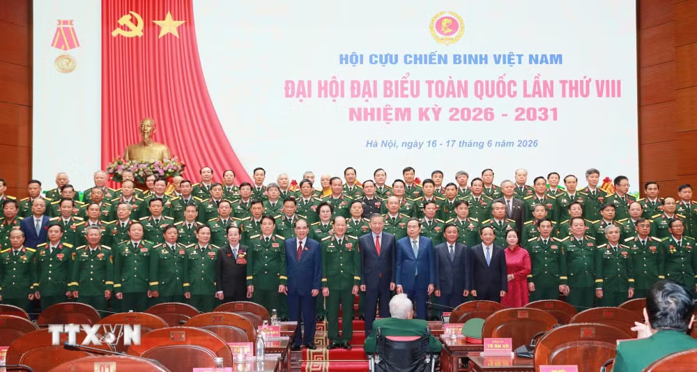Tổng Bí thư, Chủ tịch nước Tô Lâm: Tiếp tục xây dựng Hội Cựu chiến binh Việt Nam vững mạnh toàn diện- Ảnh 4. Tổng Bí thư, Chủ tịch nước Tô Lâm: Tiếp tục xây dựng Hội Cựu chiến binh Việt Nam vững mạnh toàn diện- Ảnh 4.