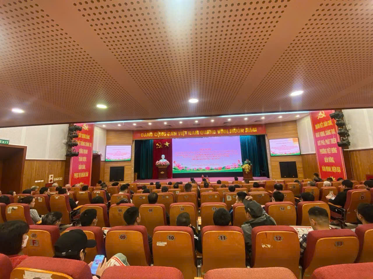 Công an phường Việt Hưng tổ chức tuyên truyền, phổ biến pháp luật và tập huấn nghiệp vụ về phòng cháy, chữa cháy và cứu nạn, cứu hộ- Ảnh 1.