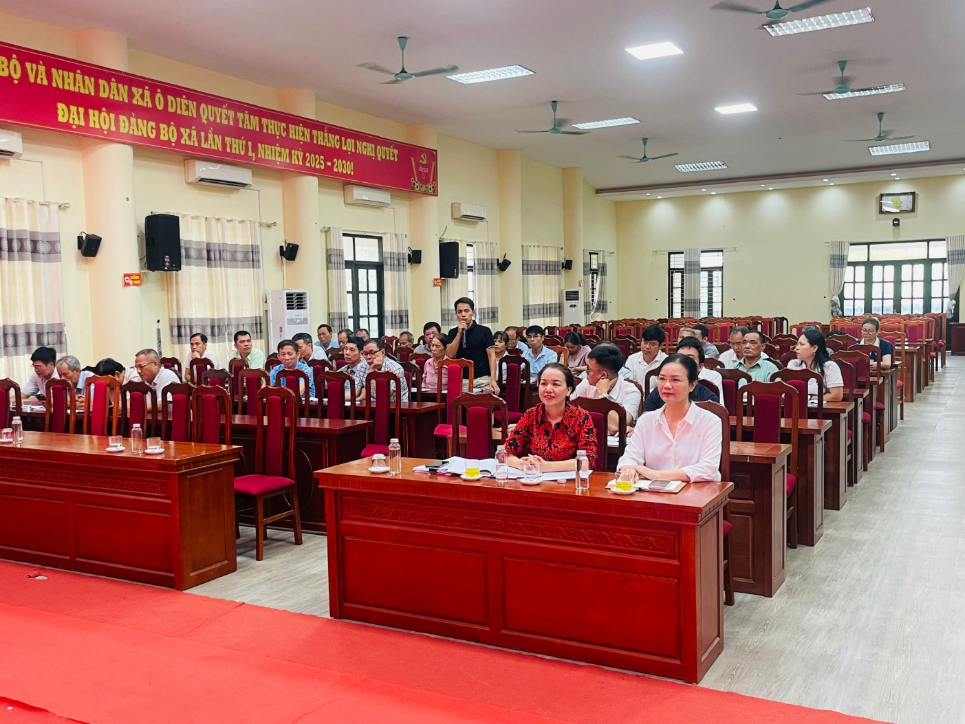 UBND xã Ô Diên tổ chức hội nghị lấy ý kiến Nhân dân về dự thảo Đề án, phương án sắp xếp thôn, tổ dân phố trên địa bàn xã- Ảnh 1.