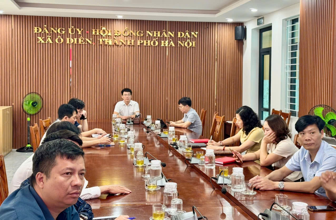 Xã Ô Diên tiếp sóng trực tuyến hội thảo khoa học cấp Quốc gia về hoàn thiện mô hình chính quyền địa phương 2 cấp- Ảnh 1.