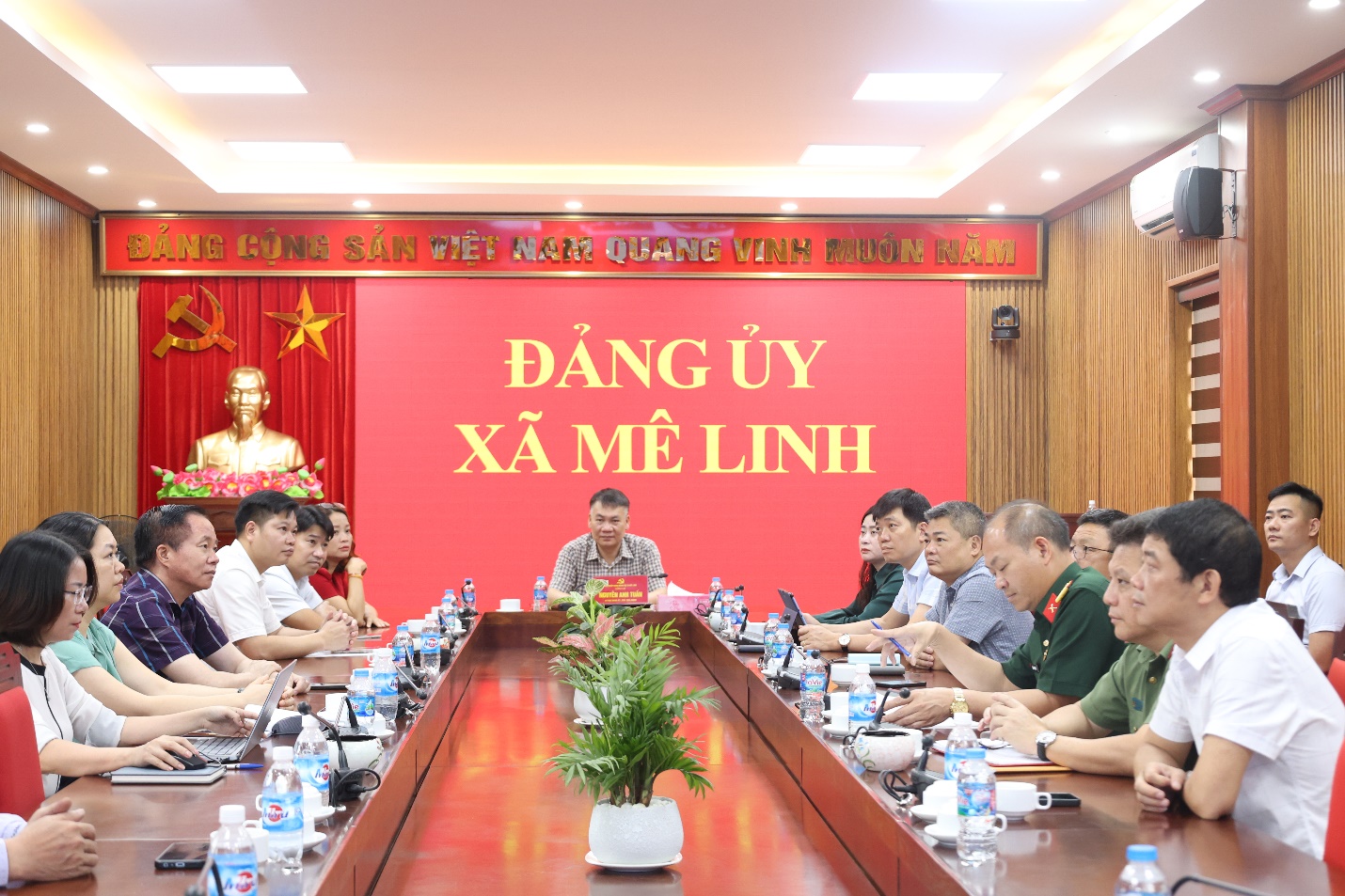 Xã Mê Linh tham dự trực tuyến Hội thảo khoa học cấp quốc gia với chủ đề "Một số vấn đề lý luận và thực tiễn về hoàn thiện mô hình chính quyền địa phương hai cấp"- Ảnh 2.