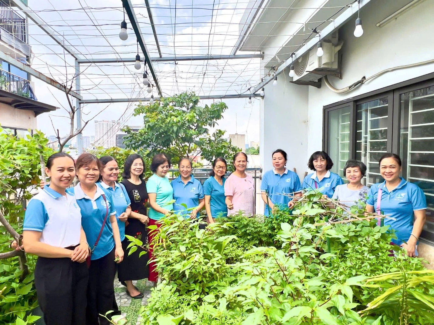 SÔI NỔI THI ĐUA CHÀO MỪNG ĐẠI HỘI ĐẠI BIỂU PHỤ NỮ TOÀN QUỐC LẦN THỨ XIV- Ảnh 4.
