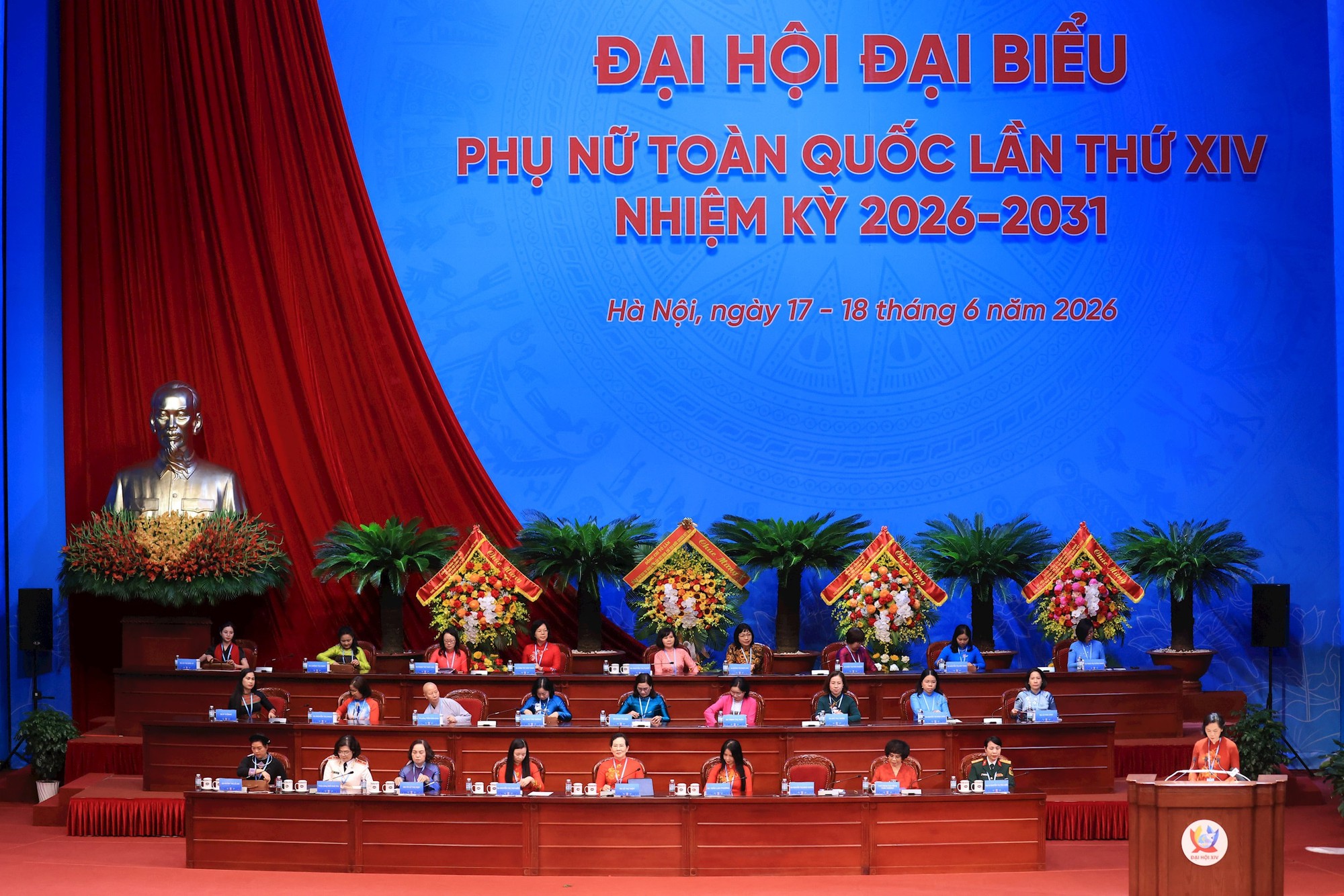 Mỗi cơ sở Hội, cán bộ Hội phải thực sự trở thành điểm tựa bình yên cho phụ nữ- Ảnh 6. Mỗi cơ sở Hội, cán bộ Hội phải thực sự trở thành điểm tựa bình yên cho phụ nữ- Ảnh 6.