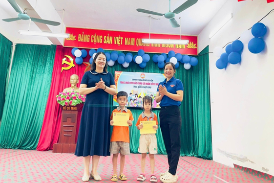CHUNG TAY VÌ TRẺ EM – LAN TỎA YÊU THƯƠNG
HƯỞNG ỨNG THÁNG HÀNH ĐỘNG VÌ TRẺ EM NĂM 2026

- Ảnh 11.