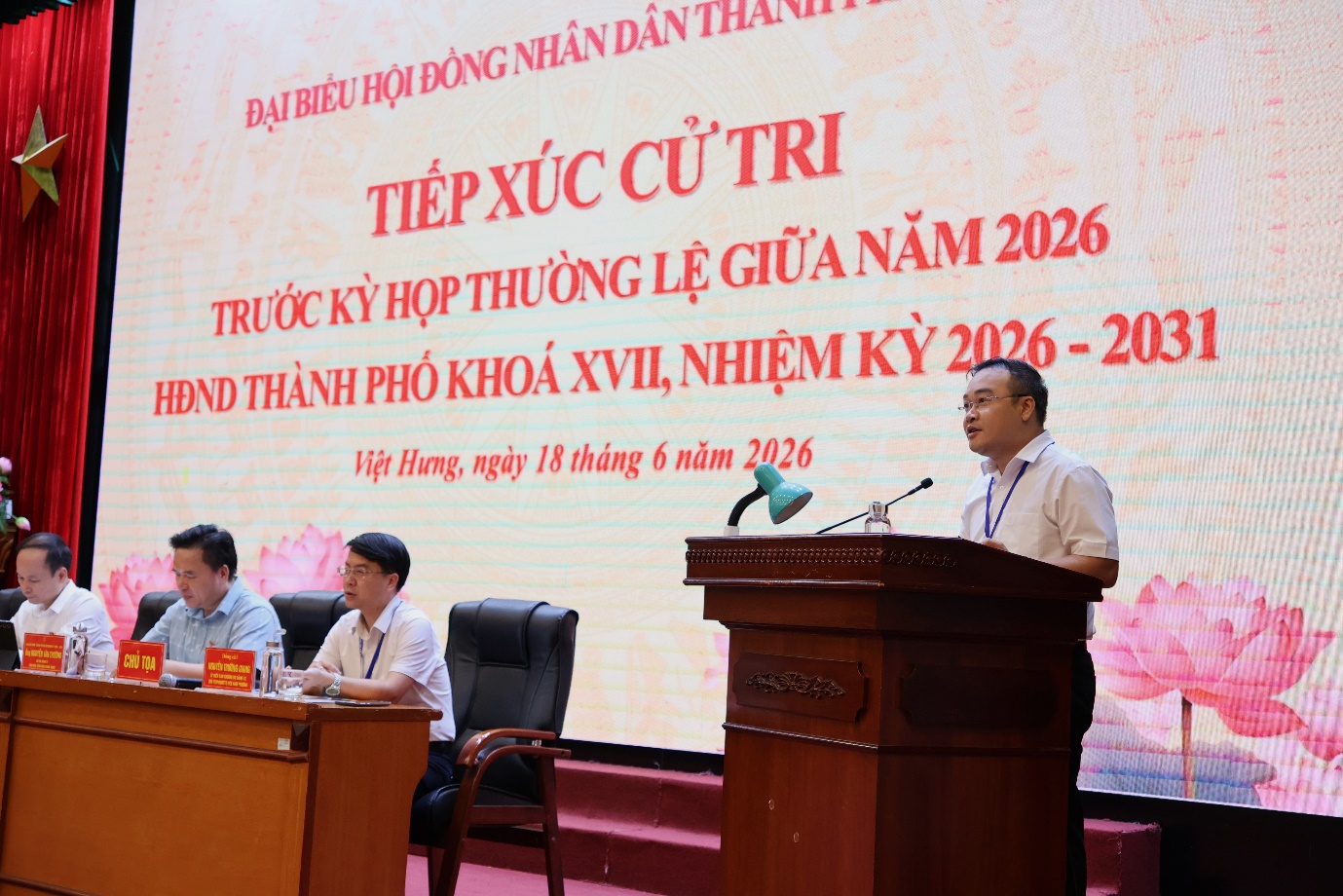 Cử tri các phường Việt Hưng, Long Biên, Bồ Đề và Phúc Lợi tiếp xúc Đại biểu HĐND thành phố Hà Nội trước kỳ họp thường lệ giữa năm 2026- Ảnh 6.