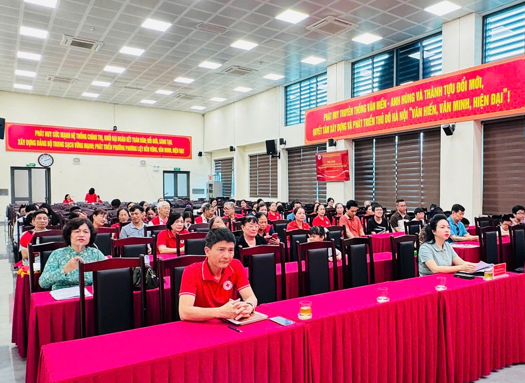 Phường Phương Liệt: Sơ kết công tác Chữ thập đỏ 6 tháng đầu năm và trao quà “Tháng nhân đạo” năm 2026- Ảnh 1.