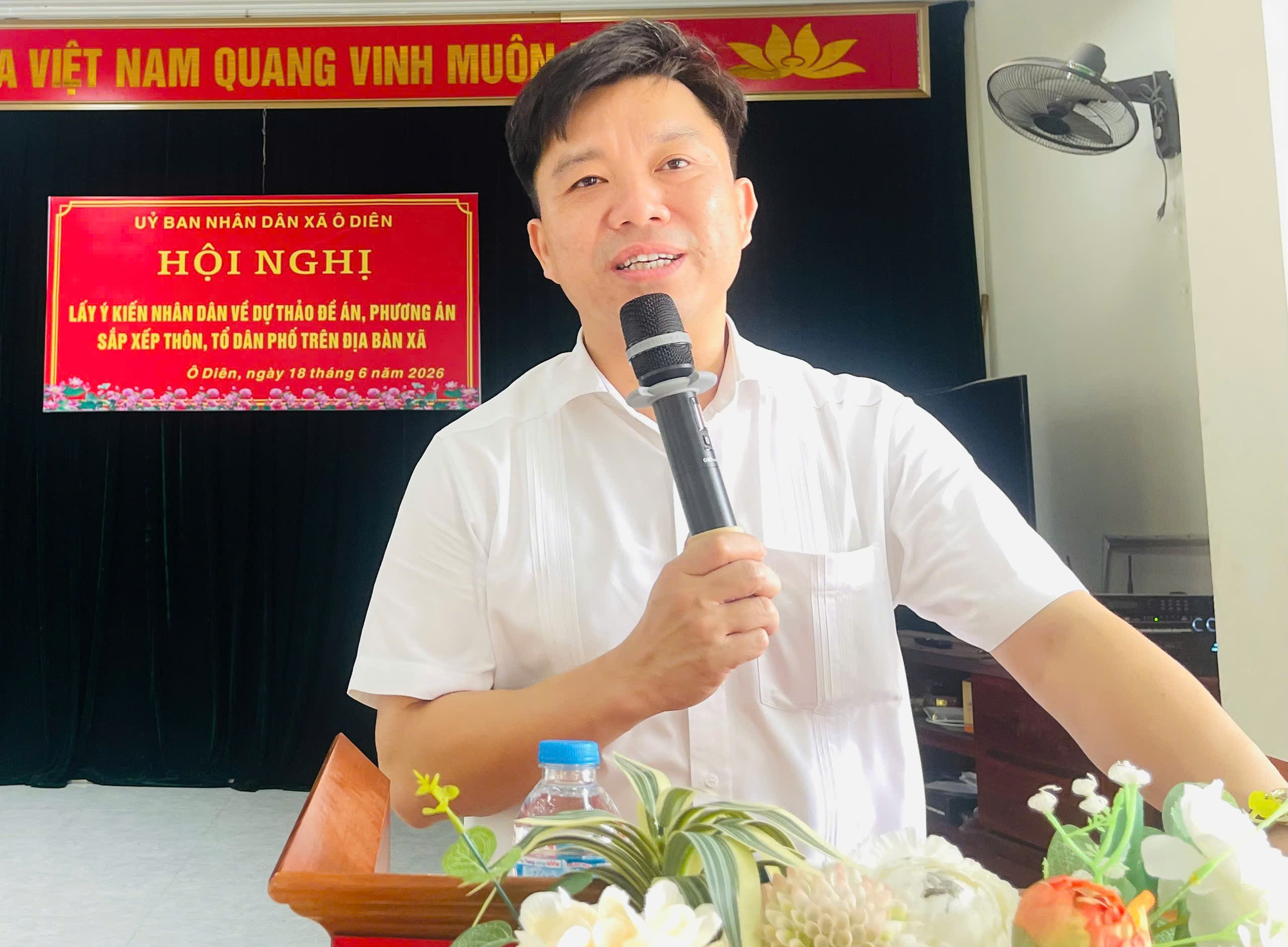 Lấy ý kiến Nhân dân cụm 1, 2 Hồng Hà về phương án sắp xếp thôn, tổ dân phố tại khu vực Hồng Hà- Ảnh 3.