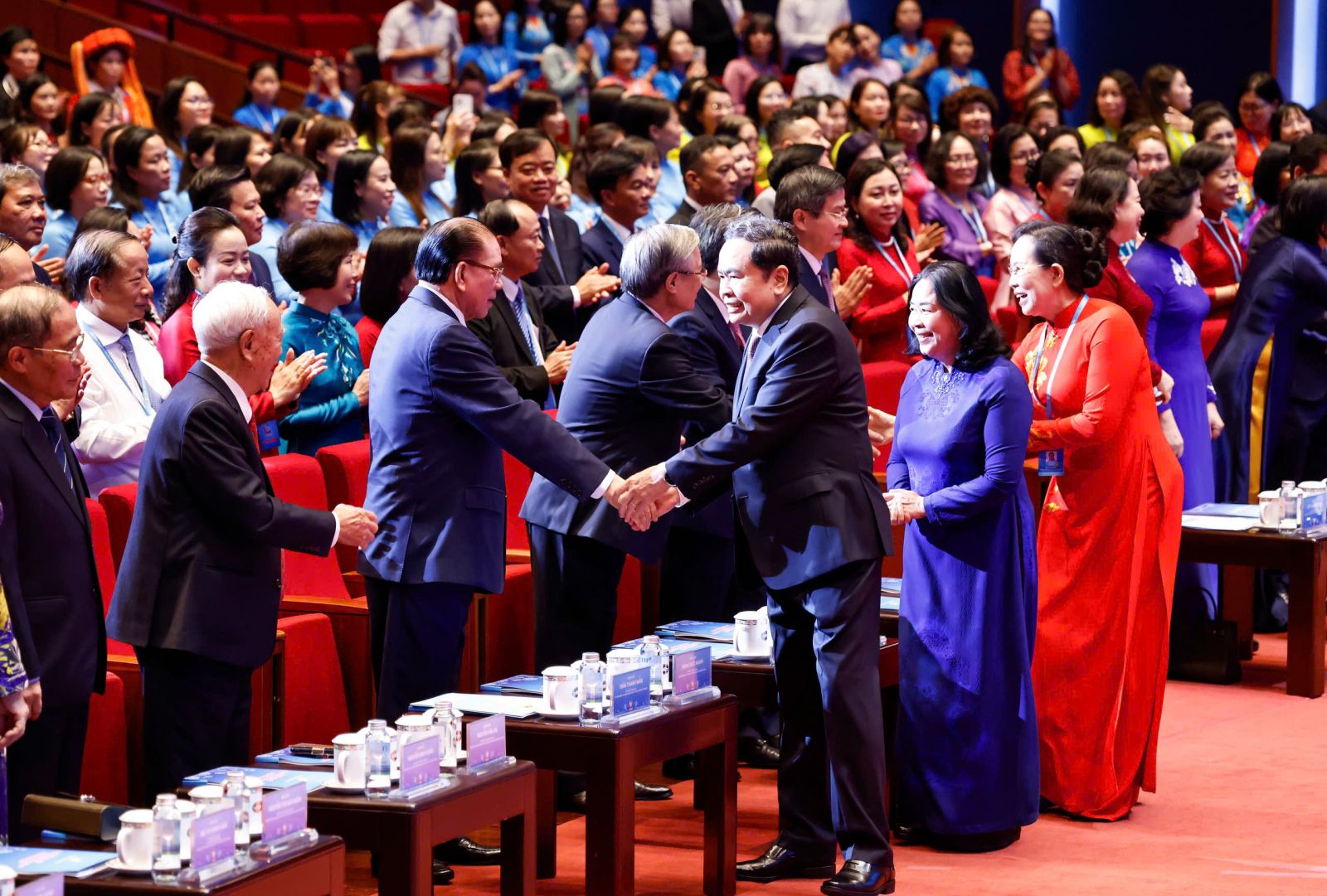 Phát huy truyền thống, khơi dậy khát vọng cống hiến, xây dựng tổ chức Hội Phụ nữ vững mạnh- Ảnh 1.