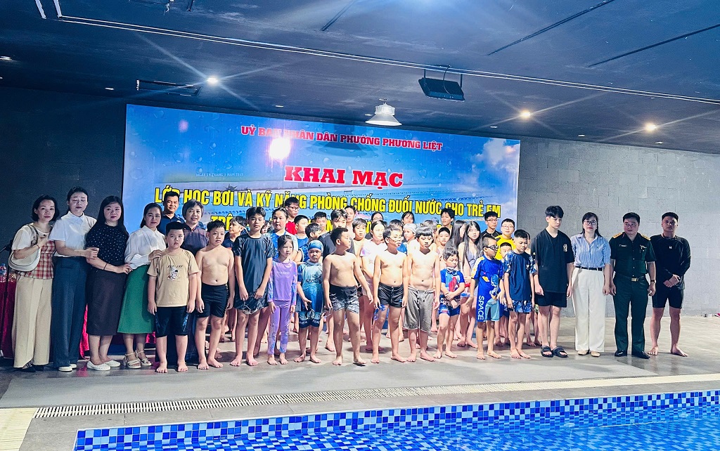 PHƯỜNG PHƯƠNG LIỆT: TỔ CHỨC THÀNH CÔNG KHAI MẠC LỚP HỌC BƠI VÀ TẬP HUẤN KỸ NĂNG PHÒNG, CHỐNG ĐUỐI NƯỚC CHO TRẺ EM NĂM 2026- Ảnh 7.