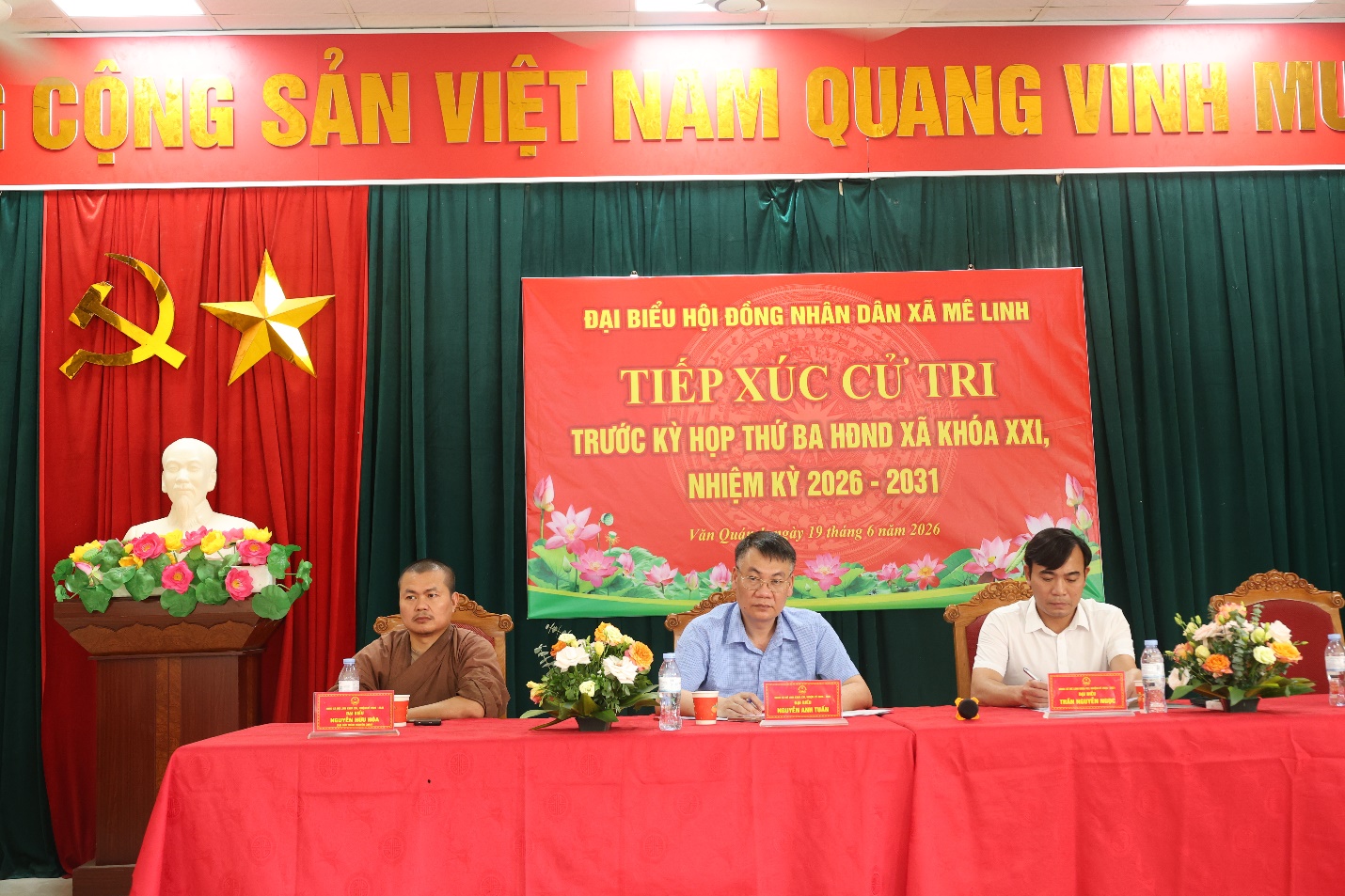 Đại biểu HĐND xã Mê Linh tiếp xúc cử tri trước kỳ họp thường lệ giữa năm 2026- Ảnh 2.
